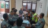 Babinsa dan Bhabinkamtibmas Joyotakan Bina & Evaluasi Kinerja Linmas