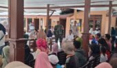 Babinsa dan Bhabinkamtibmas Kawal Penyaluran Bantuan Beras