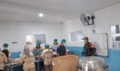 Pastikan Kebersihan Makanan, Babinsa Danukusuman Cek Langsung Dapur SPPG