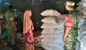 Cegah Pupuk Mahal dan Salah Sasaran, Babinsa Kalijambe Sisir Gudang hingga Pastikan Distribusi ke Petani