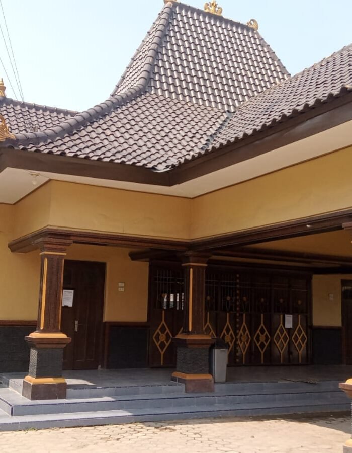 Pelayanan Pekon Ambarawa Dipertanyakan, Kantor Terlihat Kosong Saat Jam Kerja