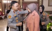 Jadi Ibu Asuh Polwan Polda Jatim, Ny. Lenia Dekananto Dorong Kesejahteraan dan Keharmonisan Keluarga Polri
