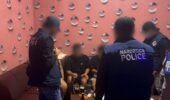 POLRES KOTIM GELAR RAZIA GABUNGAN TEMPAT HIBURAN MALAM, 9 PENGUNJUNG TERINDIKASI POSITIF NARKOBA