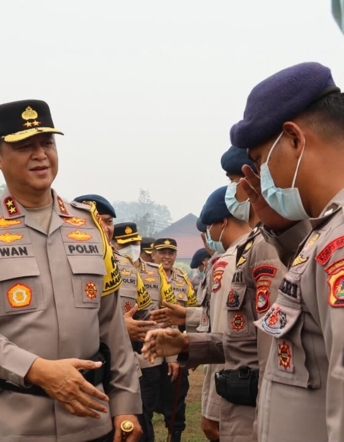10 Personel Pusdokkes Polri dan 200 Brimob NTB Perkuat Penanganan Karhutla di Kalteng, Kapolda: Fokus di 6 Wilayah Rawan