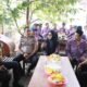 Ngopi Bareng Warga Ponggok, Kapolres Kediri Kota Serap Aspirasi Sekaligus Salurkan Bantuan Air